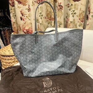 Goyard tote